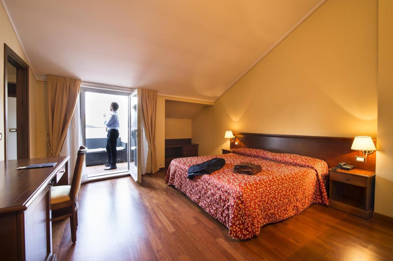 Hotel Centro Paolo Vi 3*